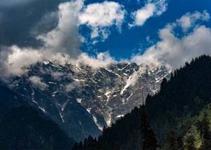 Brisk trail with Himalayan gypsies: Kheerganga Trek 2